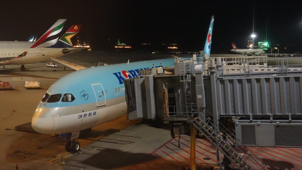 Korean Air | Hong Kong - Seoul ICN | Boeing 787 -9 | Takeoff | KE608