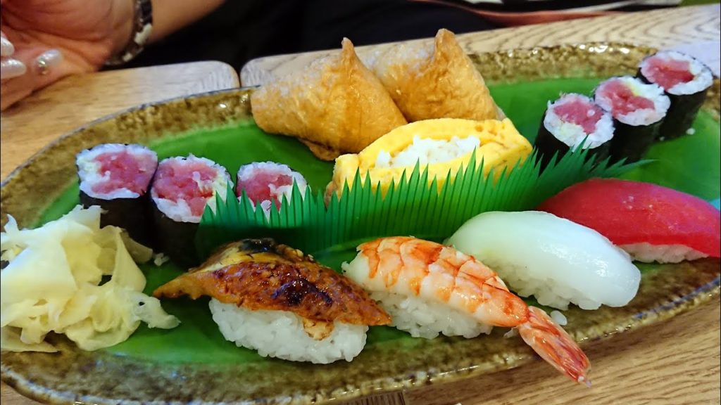 Sushi and soba at Naha Airport 沖縄旅の締めはやっぱり那覇空港風月でお寿司と蕎麦のウナギ争奪戦:Gourmet Reportグルメレポート Sushi and soba at Naha Airport 沖縄旅の締めはやっぱり那覇空港風月でお寿司と蕎麦のウナギ争奪戦:Gourmet Reportグルメレポート