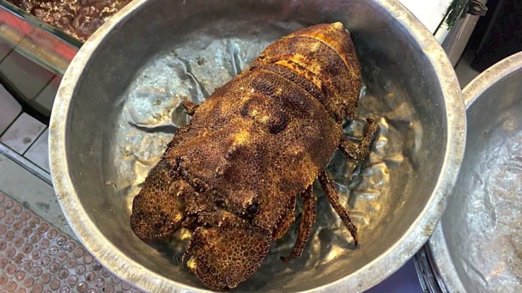 Taiwan Street Food - LOBSTER SASHIMI Taiwanese Seafood