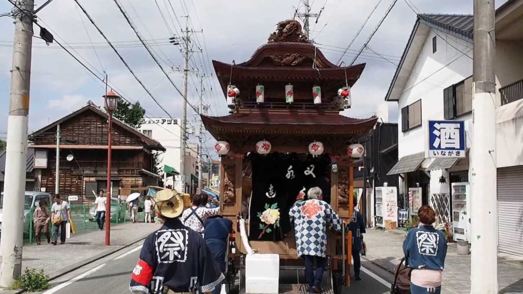 二俣諏訪神社祭典2013 銀座通りを出る叉水連 「四丁目」