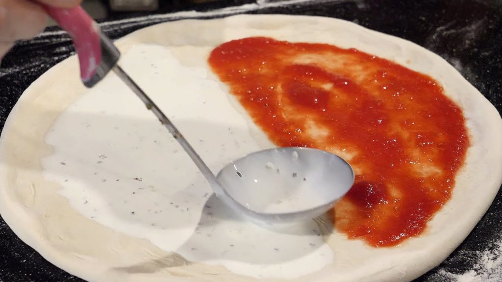 구수한 오리지널 치즈 피자 (half & half! original cheese pizza, ピザ, 比薩餅 10,000KRW) korean street food / 인천 신포시장 구수한 오리지널 치즈 피자 (half & half! original cheese pizza, ピザ, 比薩餅 10,000KRW) korean street food / 인천 신포시장