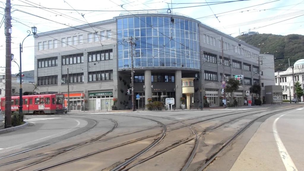函館市電　Japan Hakodate City Tram ( Street Car ) 8005 and 3001