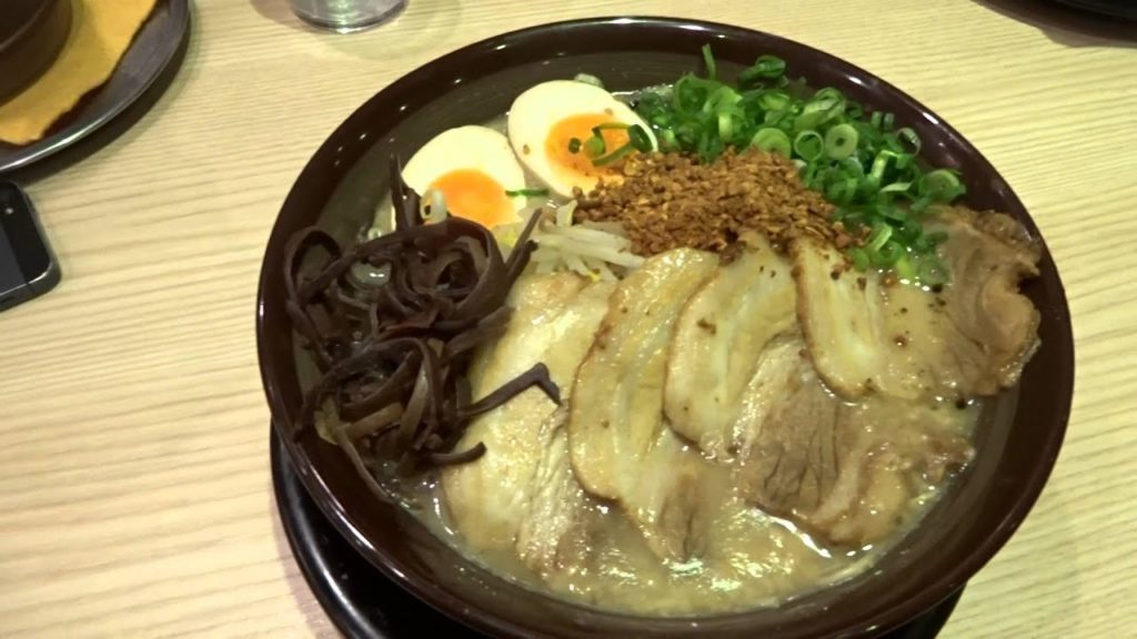アキーラさんお薦め②熊本市・熊本ラーメン（豚骨）屋・伝！美味しいラーメン！Den,Kumamoto-Ramen,Kumamoto-city,Japan