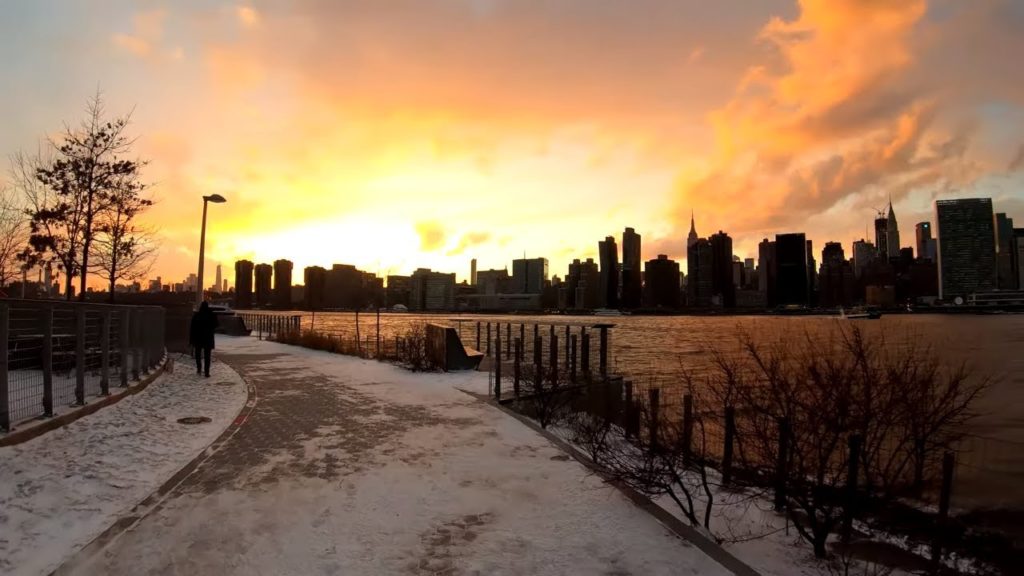 ⁴ᴷ⁶⁰ Walking NYC : Hunter's Point South Sunset after Winter Storm "Squall"