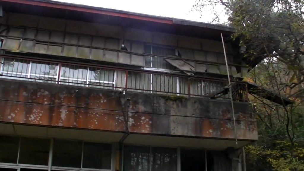 Koga Family Land, Restaurant - 甲賀ファミリーランド 廃墟