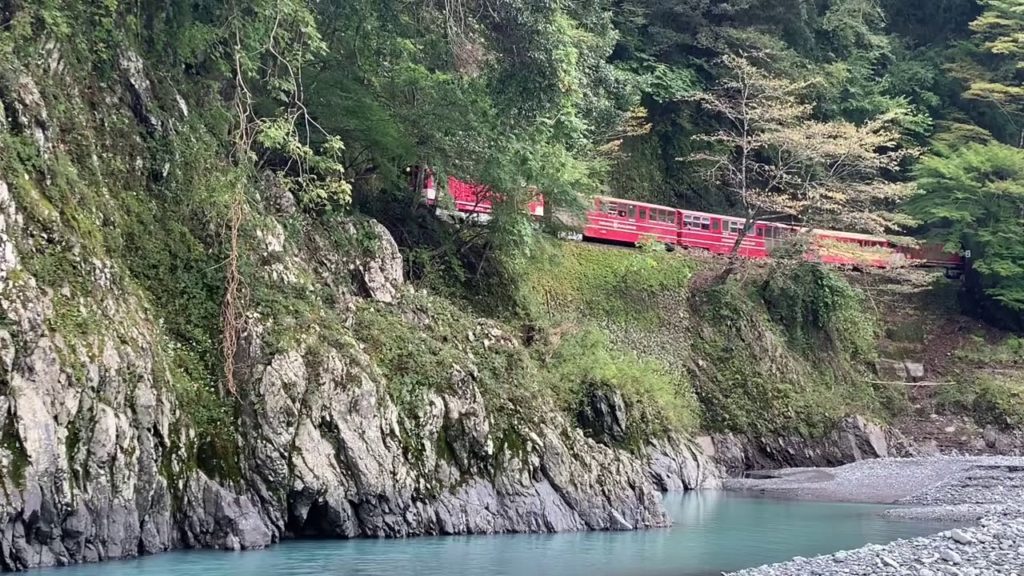 Thung lũng Sumata-kyo, Cầu tình yêu- Du lịch Shizuoka, Nhật Bản