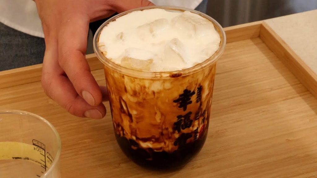 타피오카펄을 직접 만드는 흑당 버블 우유 brown sugar bubble milk / korean street food