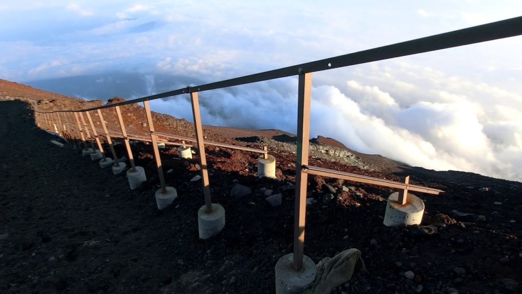 富士山 夕方 お鉢巡り(剣ヶ峰階段下→馬の背→富士宮口頂上) 富士山登山動画