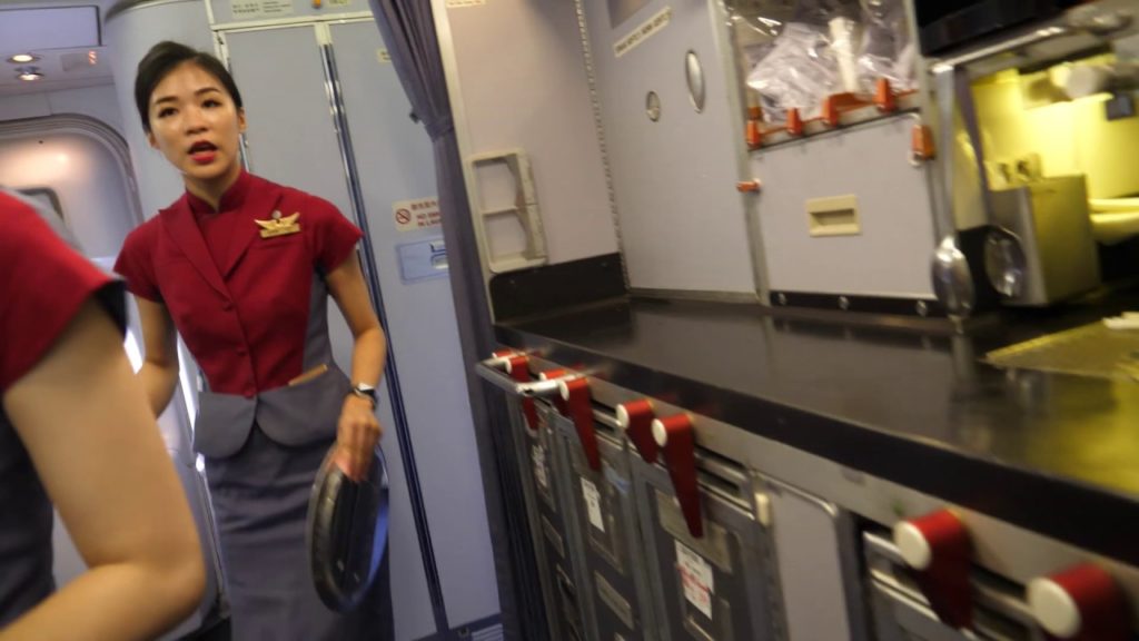 [B747]Boarding China Airlines CI121 B747-400 at Okinawa, Naha沖縄・那覇 Gate 43(1'24")2019, 4K