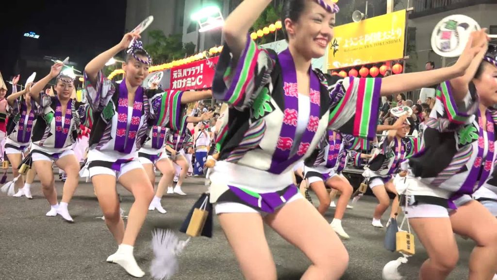 Why Not Dance? The Awa Odori Festival | nippon.com