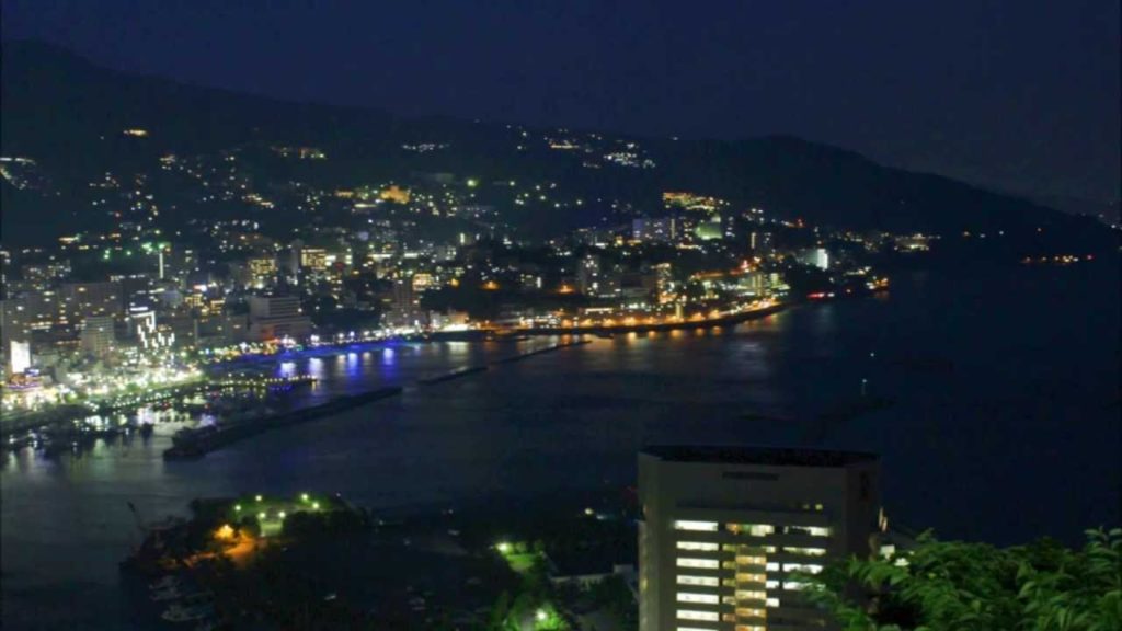 微速度撮影／熱海の夜景 　 Time Lapse／Night View of Atami spa  town．