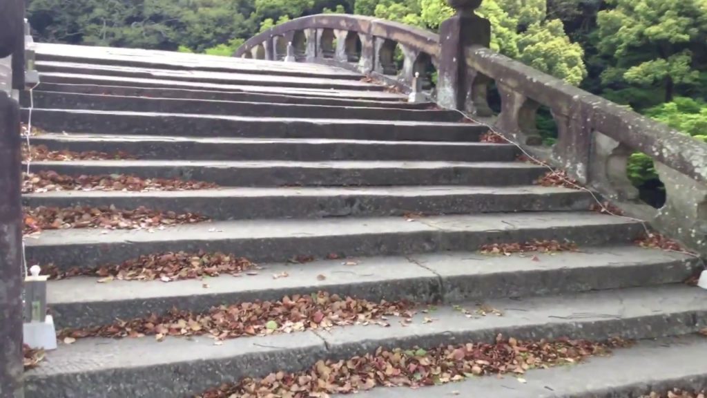 Tour Nagasaki:  The best time to see the Isahaya Spectacle Bridge is in Spring.