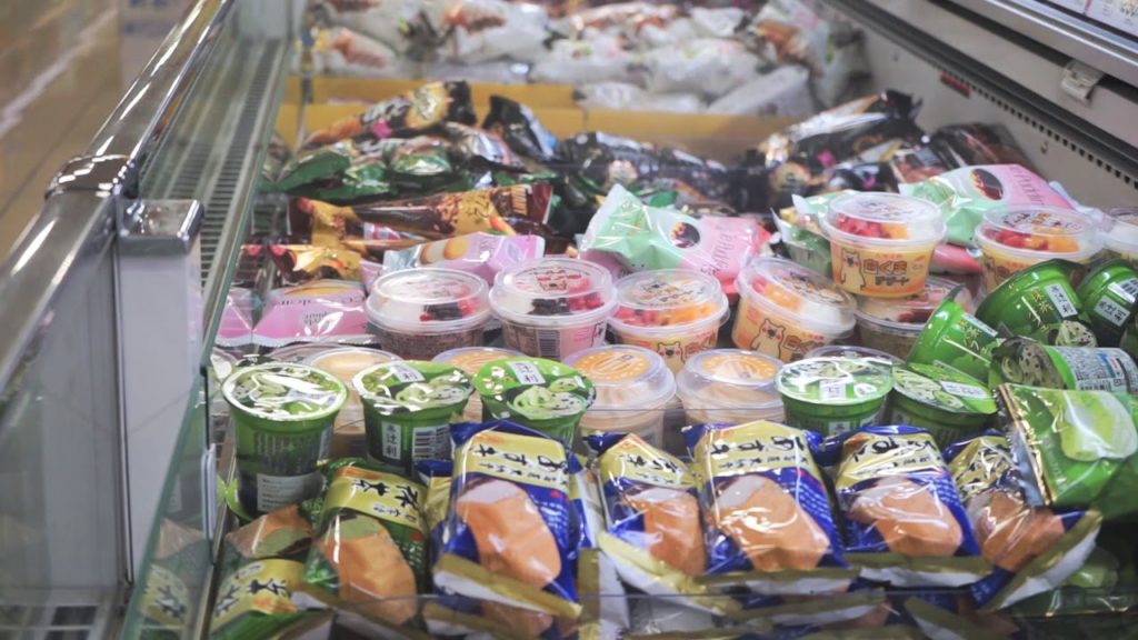 Salvadorean experiences a Japanese supermarket!!