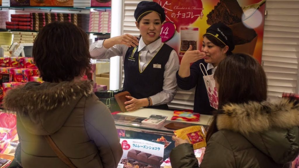 Some Japanese Customs That Are Shocking To Foreigners | Nutshell School