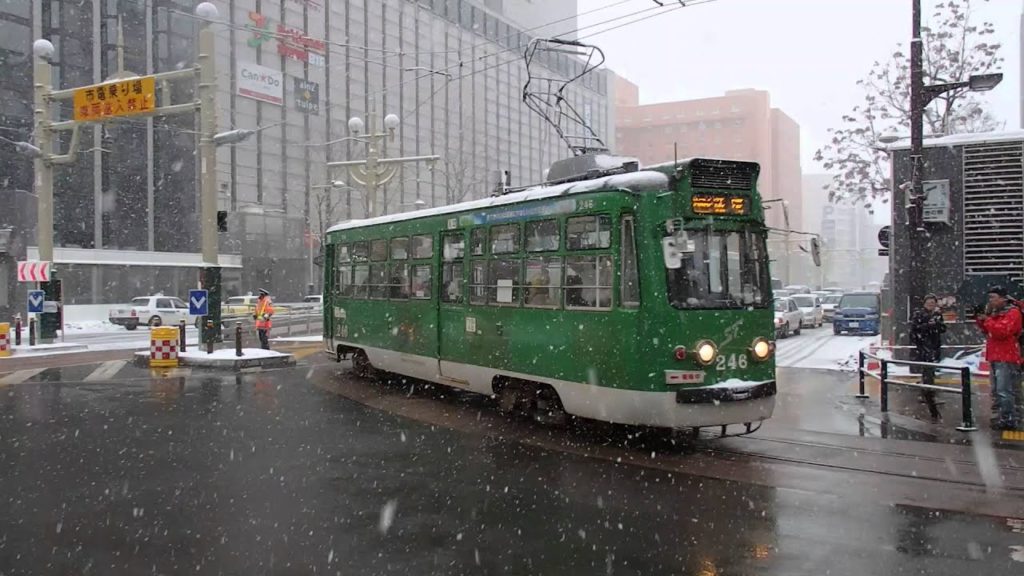 札幌市電240形 すすきの停留場発車 Sapporo Streetcar at Susukino