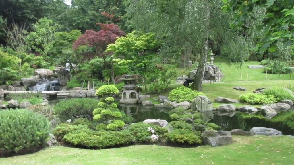 London: Kyoto Garden in Holland Park. Walking Tour