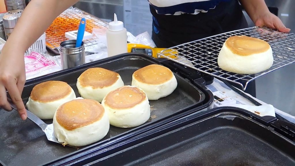 Original Souffle Pancake - Eat The Street Bangkok