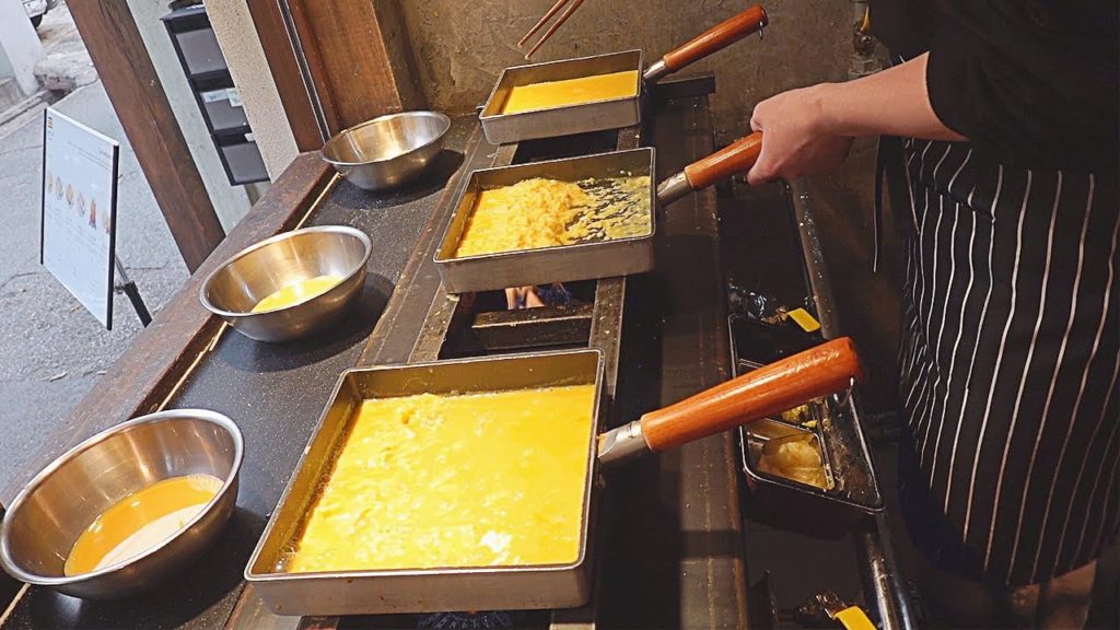 Japanese style Fluffy Omelet Sandwich, Tamago Sando - Korean Street Food / 달걀샌드위치 타마고산도