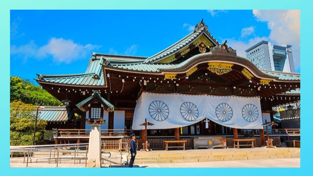 TOKYO: EXPLORING the controversial YASUKUNI SHRINE (Japan)