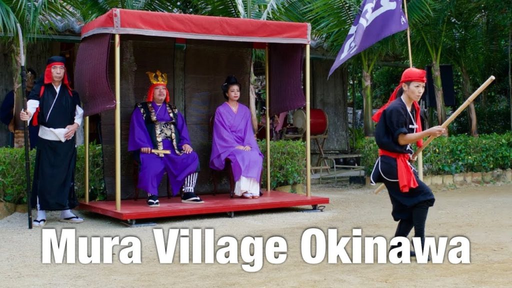 Village traditionnel Ryukyu Mura à Okinawa