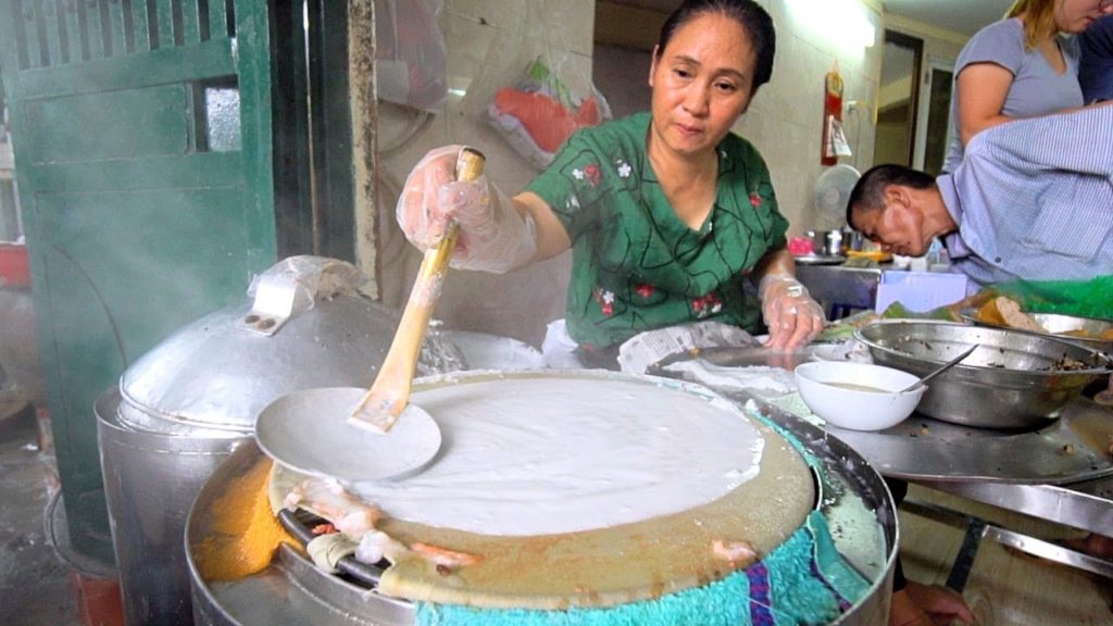 VIETNAMESE STREET FOOD Tour in Hanoi - BEST Phở in Hanoi | RARE Breakfast Street Food in Vietnam