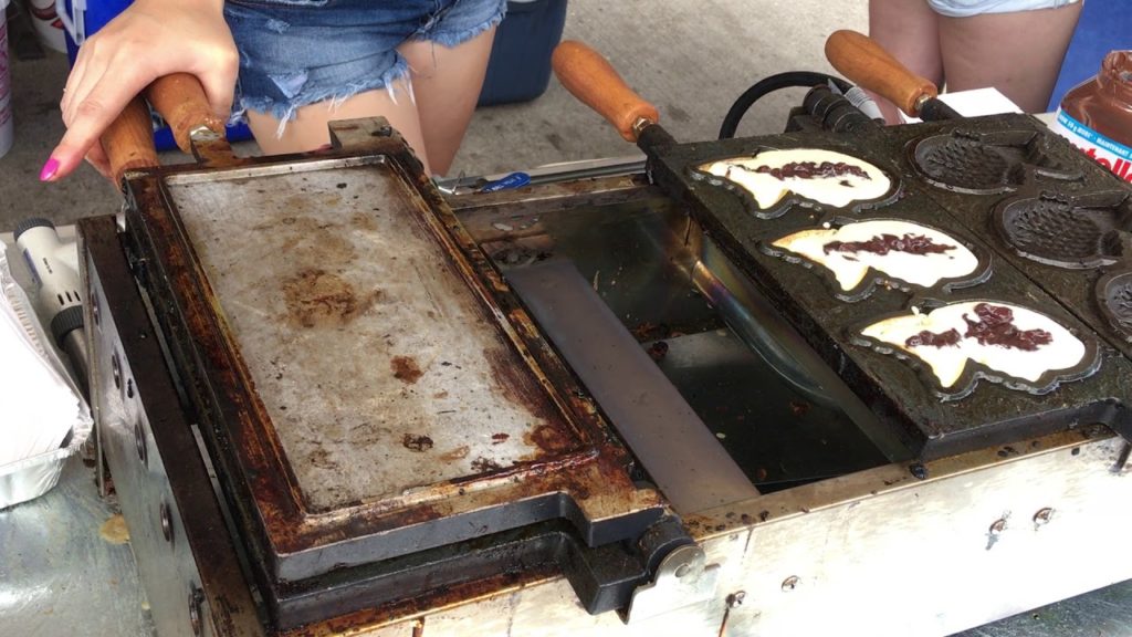 Japanese Style Fish Shaped Pastry "Taiyaki" – London Street Food. Japanese Style Fish Shaped Pastry "Taiyaki" - London Street Food.