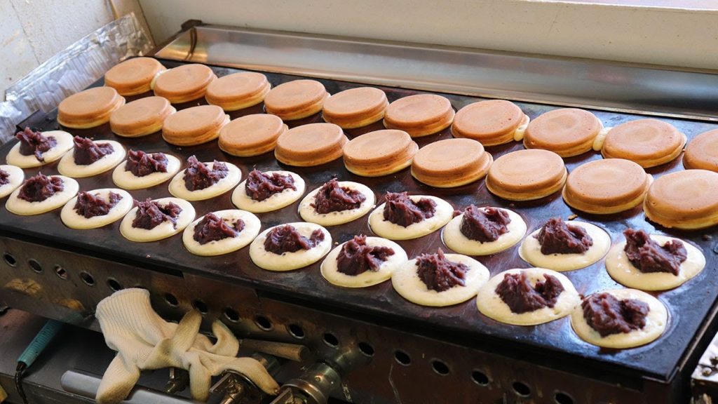 Japanese street food 回転焼きの作り方 わらび餅 Japanese street food 回転焼きの作り方 わらび餅