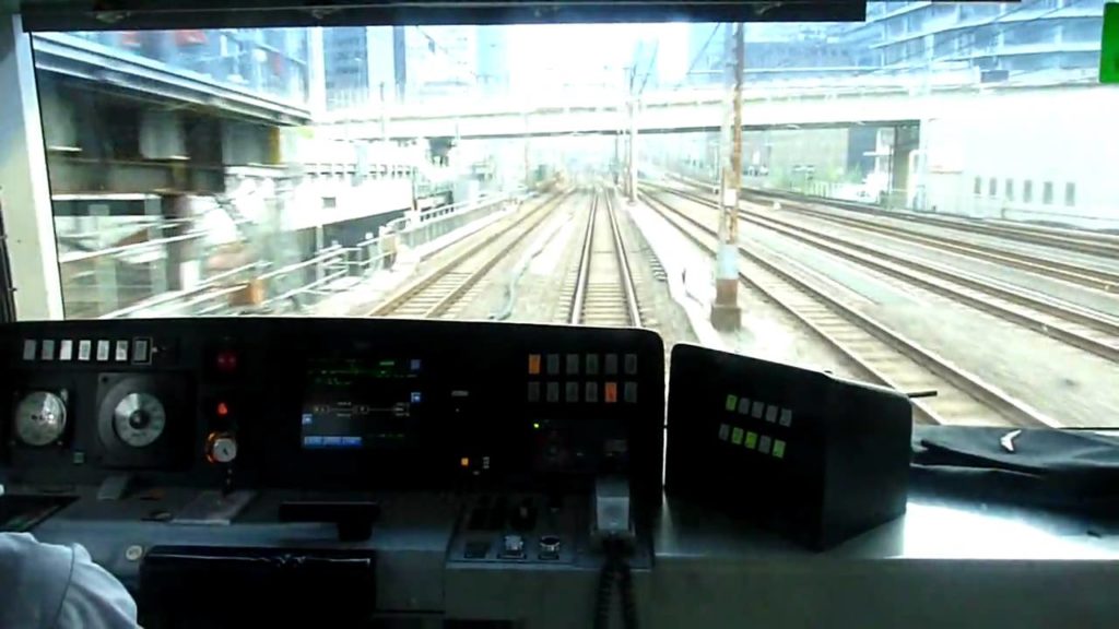 JR Yamanote Line train, Tokyo (山手線). On board camera