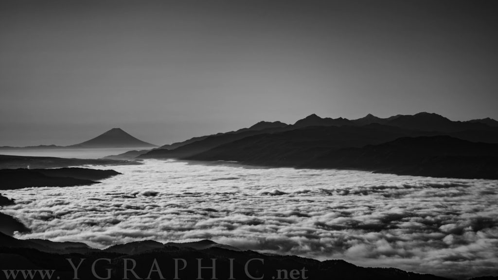 [8K TIMELAPSE] Sea of Clouds over Suwa City | 諏訪上空の雲海