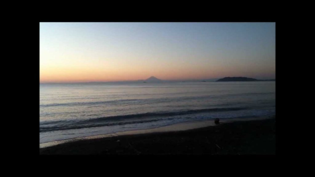 館山市 北条海岸 夕焼けと富士山と潮騒と・・・