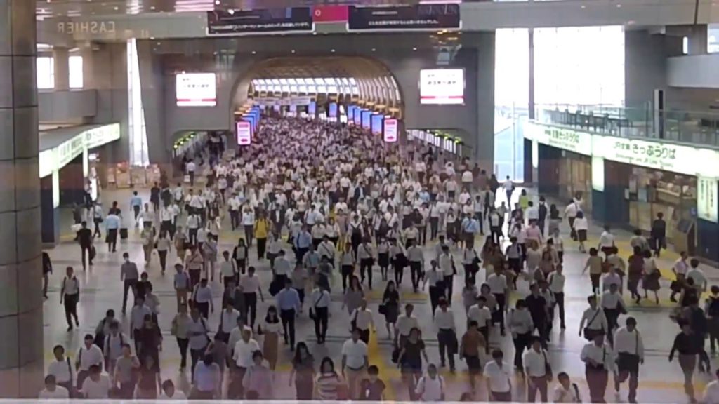 Shinagawa Station  Rush hour (Time Lapse)