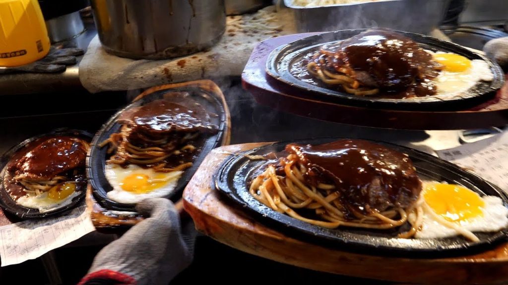 대만에서 유명한 스테이크 누들 taiwan egg noodle steak / taiwanese street food
