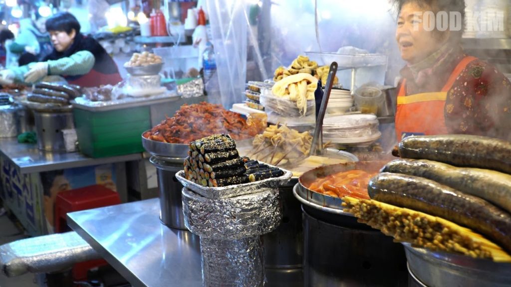 Korean Street Food - GWANGJANG MARKET FOOD TOUR Seoul Korea