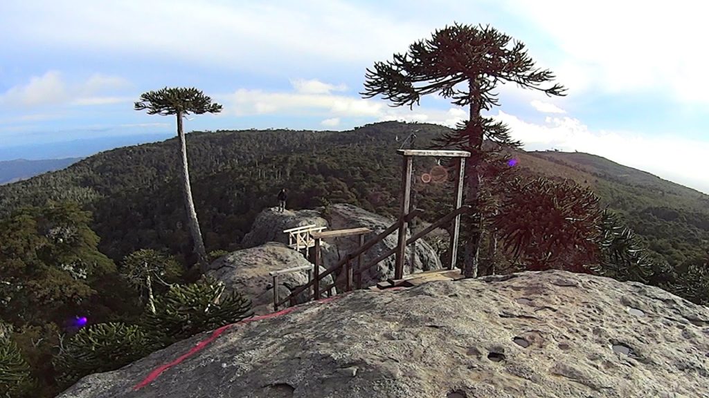 Mirador Peñón Piedra del Águila, Parque Nacional Nabuelbuta, Región de la Araucanía, Chile