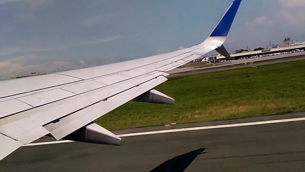 United Airlines Plane Take Off from Manila to Guam! United Airlines Plane Take Off from Manila to Guam!