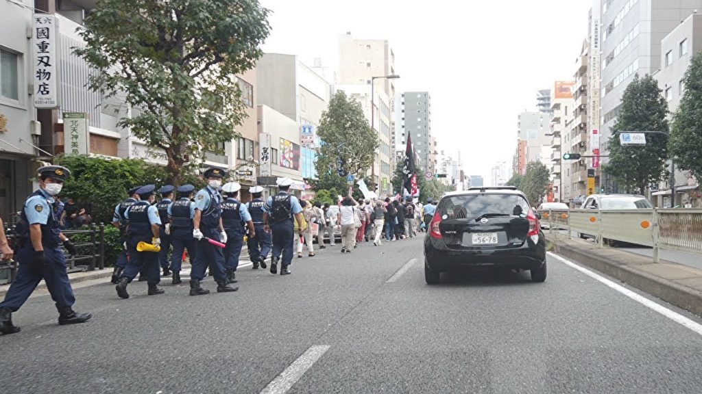 大阪デモ行進 2019　警察官　Osaka demonstration march　 police officer