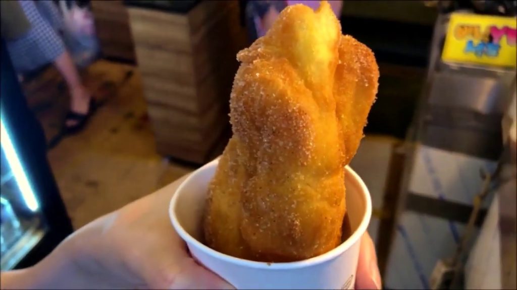Giant Twisted Korean doughnuts Kkwabaegi : Korean Street Food : K-FOOD