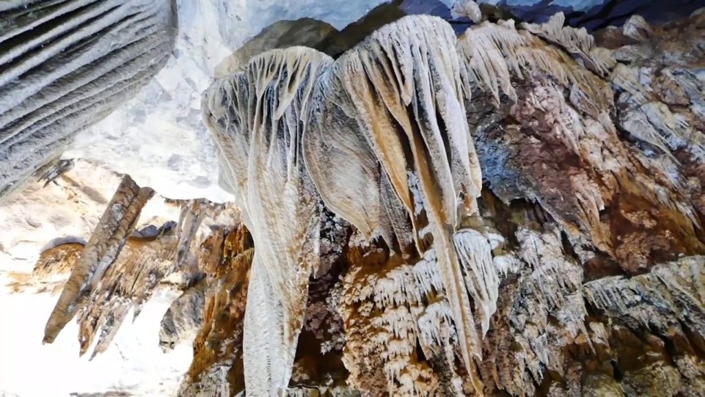 Paradise Cave Phong Nha Vietnam - UNESCO Vietnam