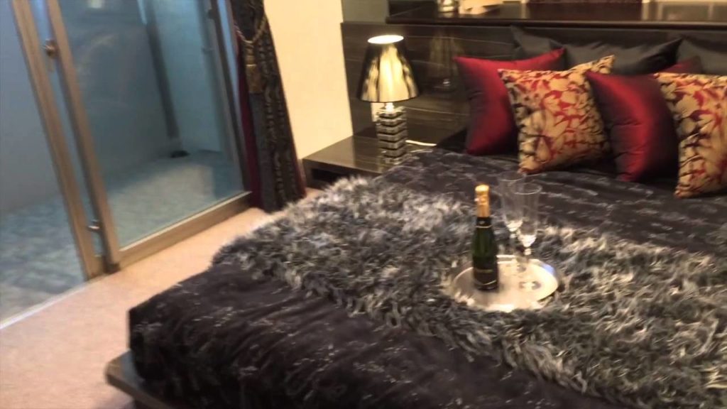 Apartment shopping in Japan.