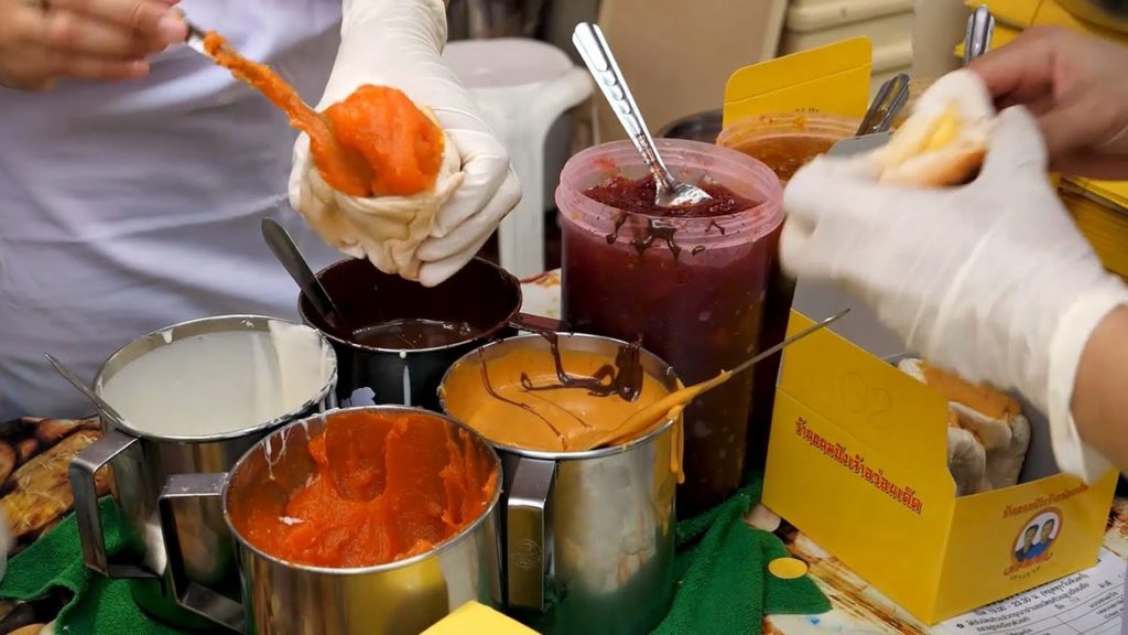 Butter bread in Bangkok Street bakery - Thai street food