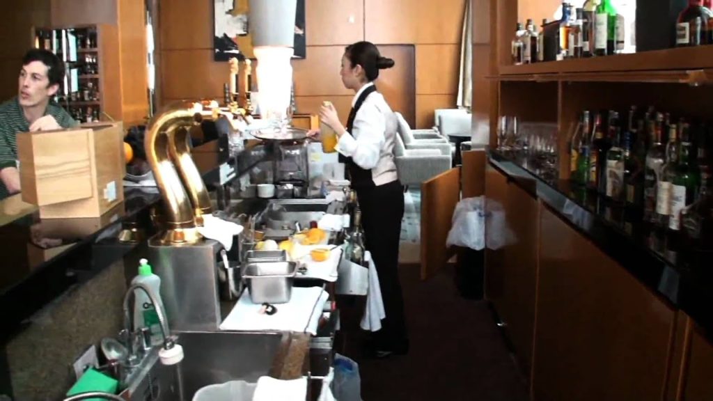 Tour The Dining Options At The Ritz Carlton Tokyo