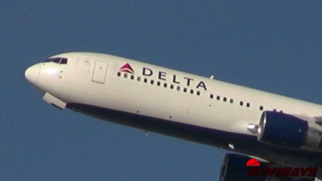 Delta Air Lines 767-332 [N1402A]