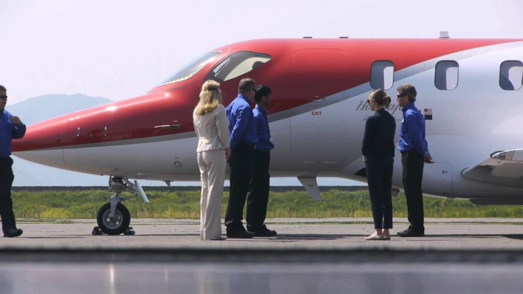 Honda Jet World Tour in Japan 2015 岡南飛行場 初飛来!!