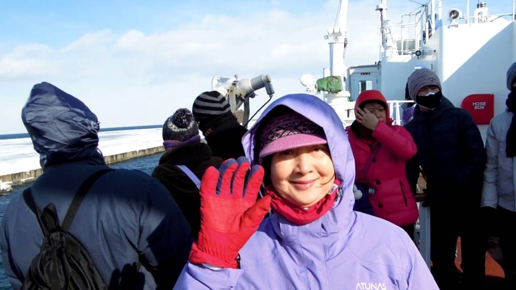 Hokkaido Trip Ice Breaking ship