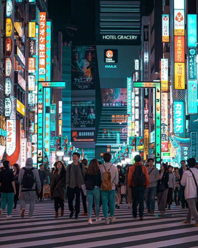 There's nothing like a neon night in Kabukicho! Do you have a favorite nightlife...