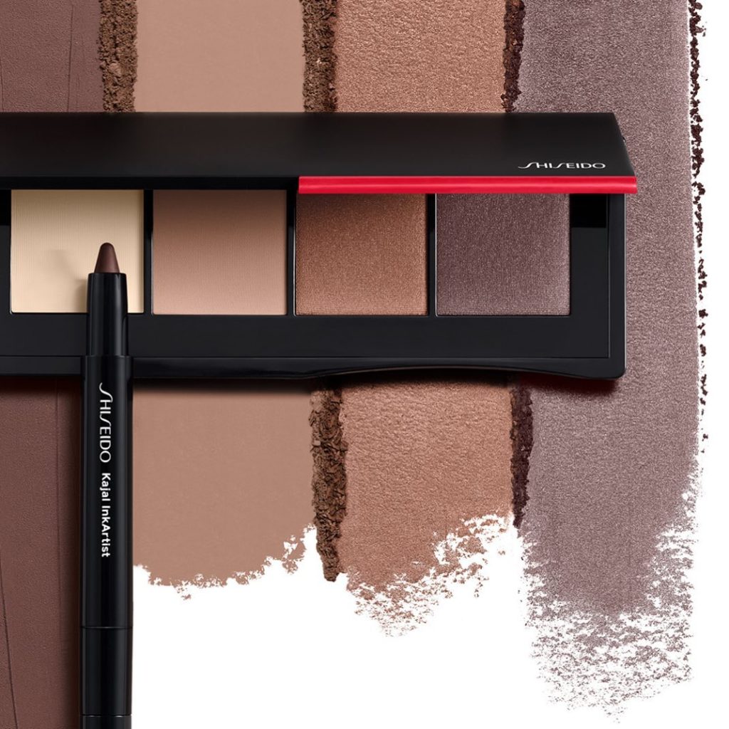 Cooler temps call for a layered lid look. Create stay-put smoky eyes using a com...