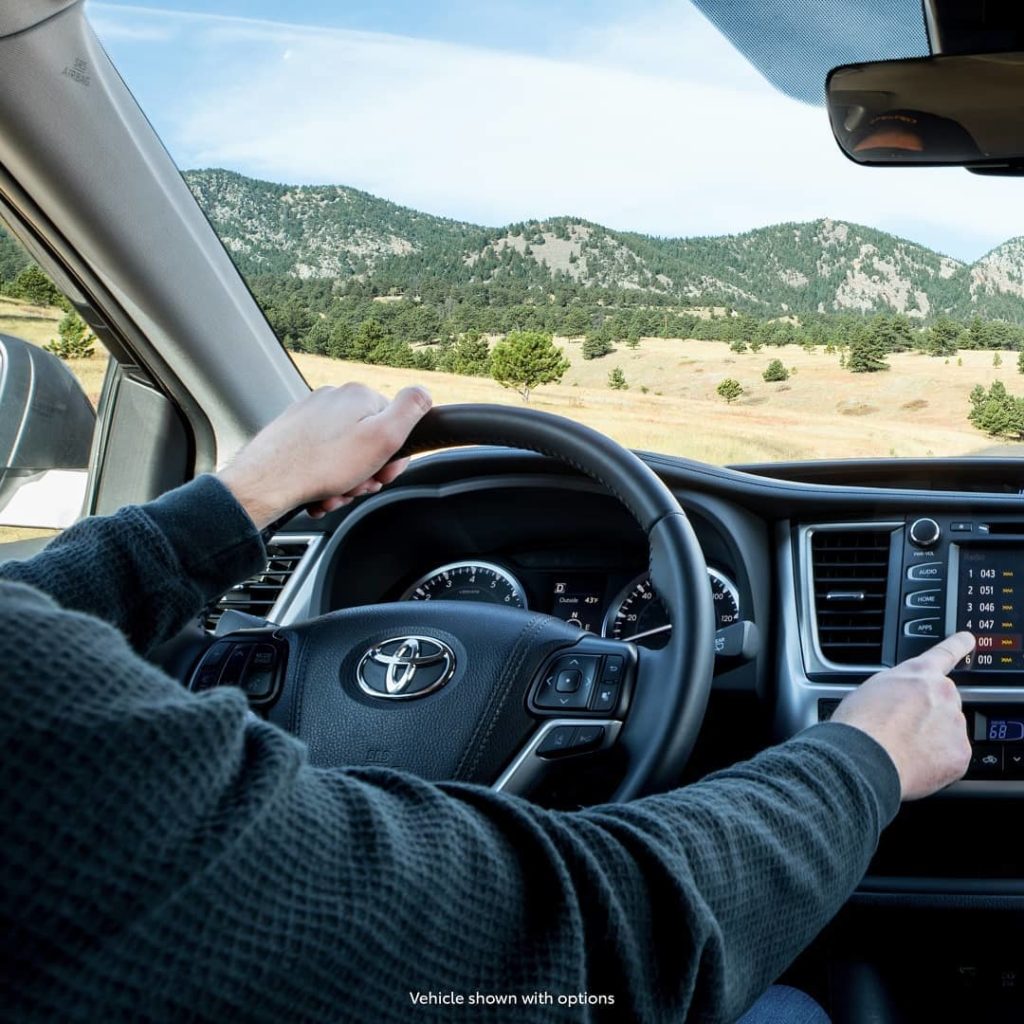 We can't tell what's more crisp: the air or that interior? #Highlander #LetsGoPl...