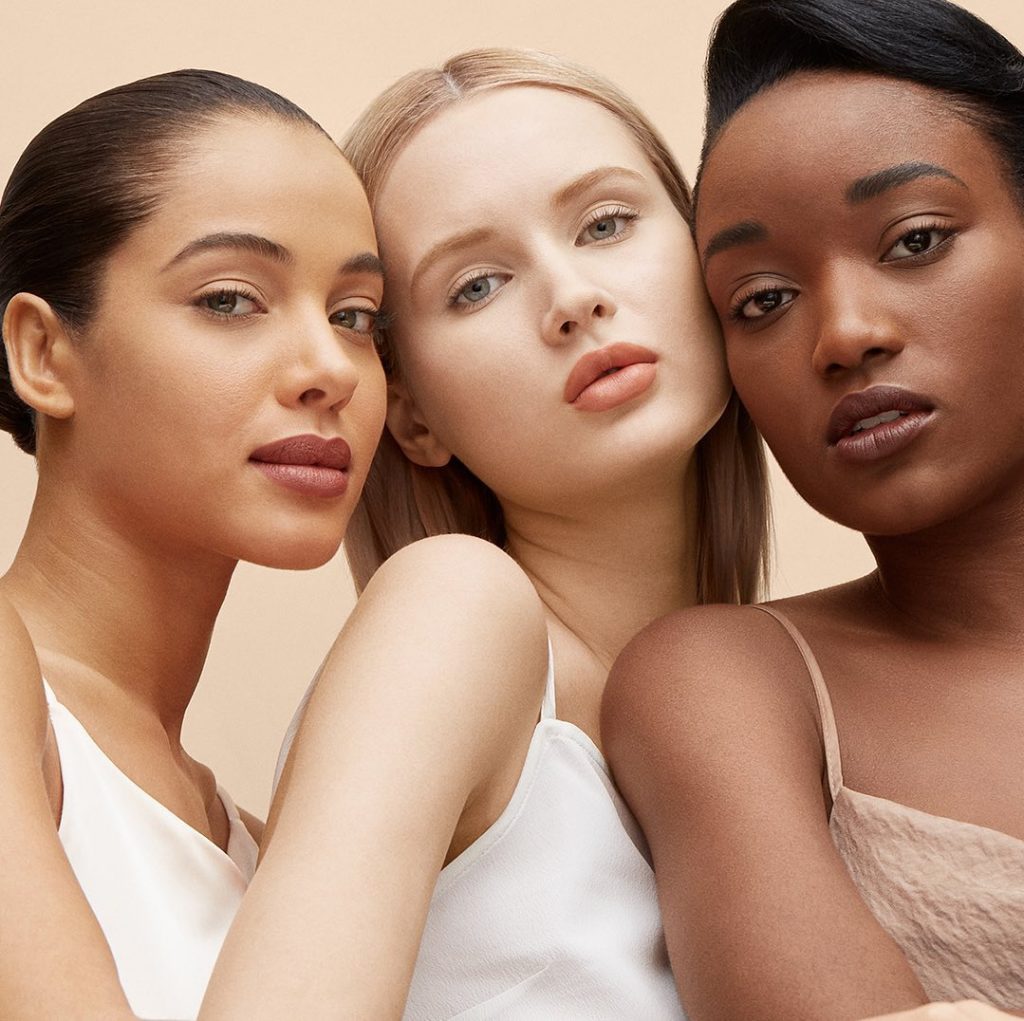 SHISEIDO: The Synchro Skin Self-Refreshing collection is in sync, all ways. With 7 product… The Synchro Skin Self-Refreshing collection is in sync, all ways. With 7 product...