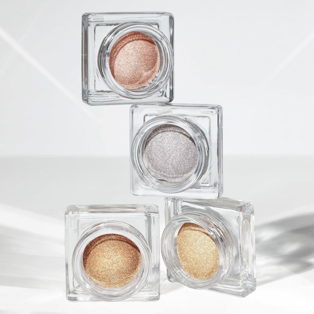 SHISEIDO: Amp up already radiant skin by pairing the Synchro Skin Self-Refreshing collecti… Amp up already radiant skin by pairing the Synchro Skin Self-Refreshing collecti...