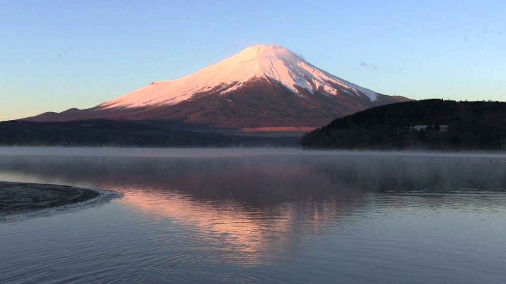 夜明けの富士山　Mt.Fuji in winter from Lake Yamanaka Japan.